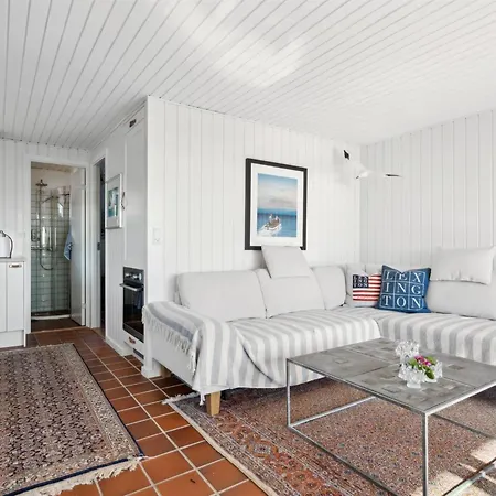 Holiday home Anselmi - 25m From The Sea By Interhome Sjolund