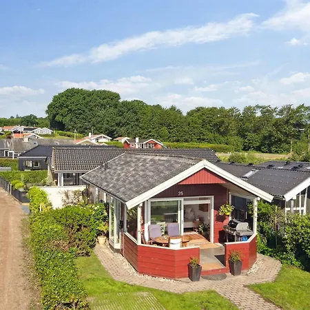 Holiday home Anselmi - 25m From The Sea By Interhome Sjolund