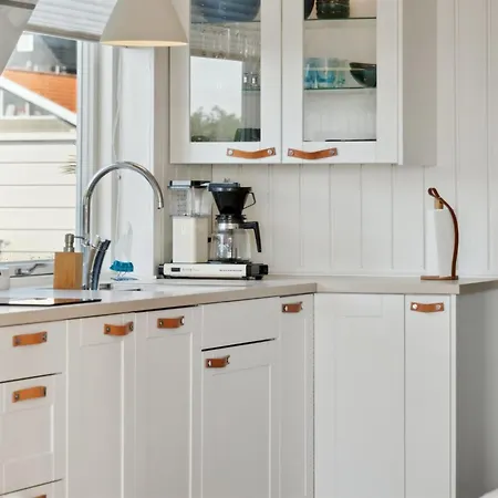 Holiday home Anselmi - 25m From The Sea By Interhome Sjolund