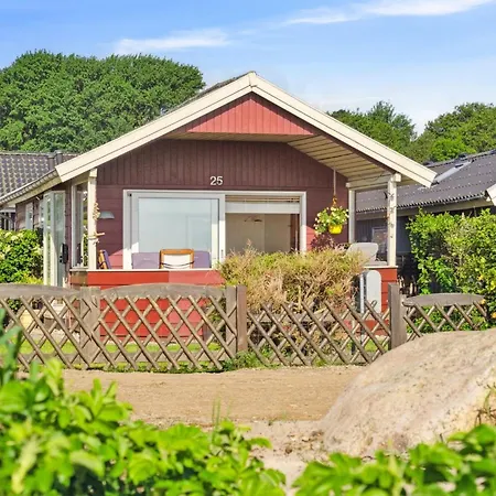 Anselmi - 25m From The Sea By Interhome Vakantiehuis